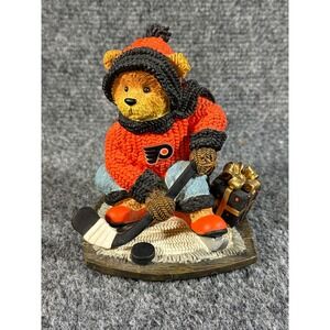 Vintage Philadelphia Flyers NHL Hockey Bear Figurine 2002 Memory Company Limited